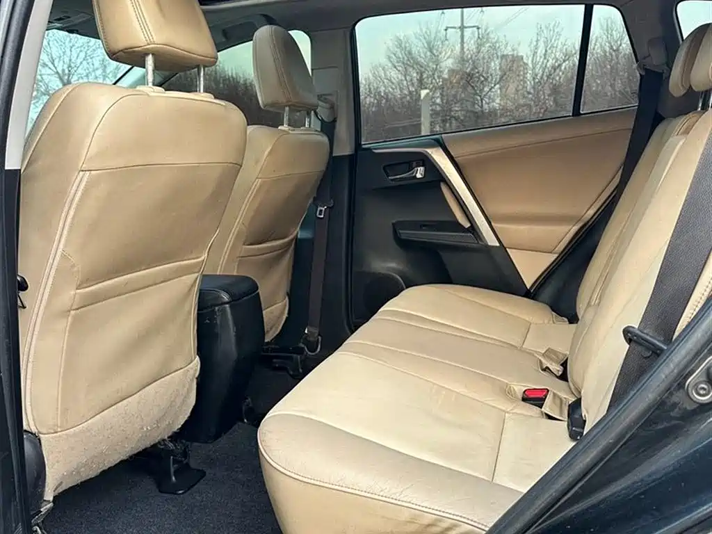 RAV4 2.0 L CVT 4 WD New Sharp