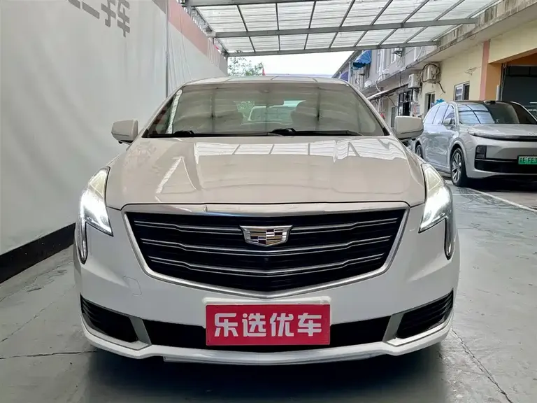 Cadillac XTS 28 T Tech