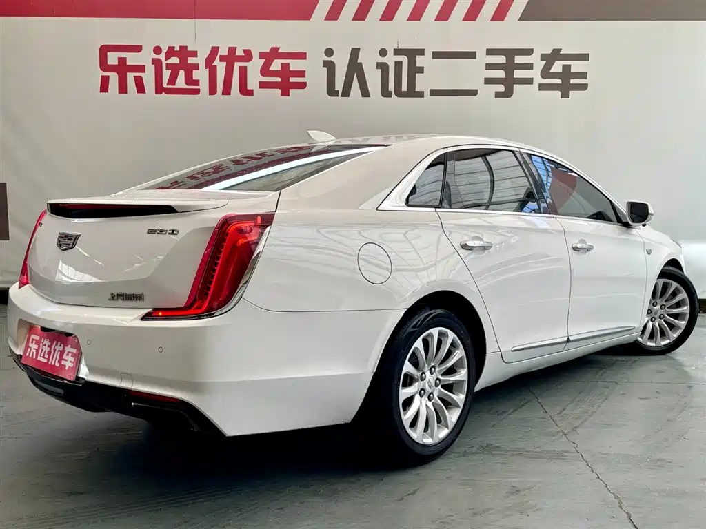 Cadillac XTS 28 T Tech