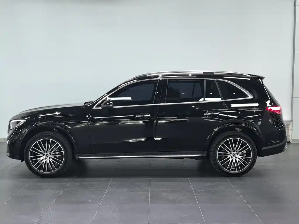 Mercedes-Benz GLC GLC 300 L 4 MATIC Dynamic 5-seat