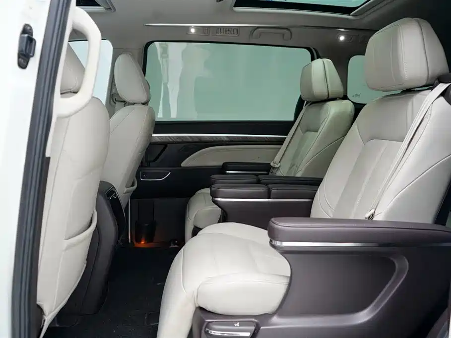 GAC Trumpchi M8 Master Series 390 T Supreme