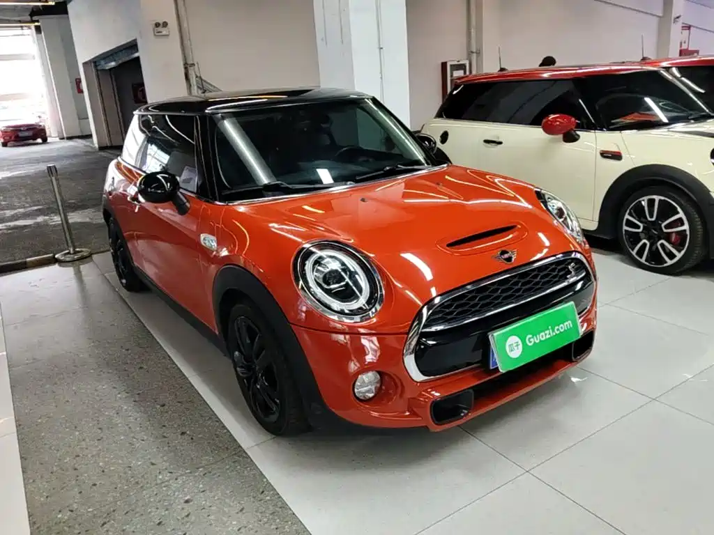 MINI 2.0 T COOPER S Classic