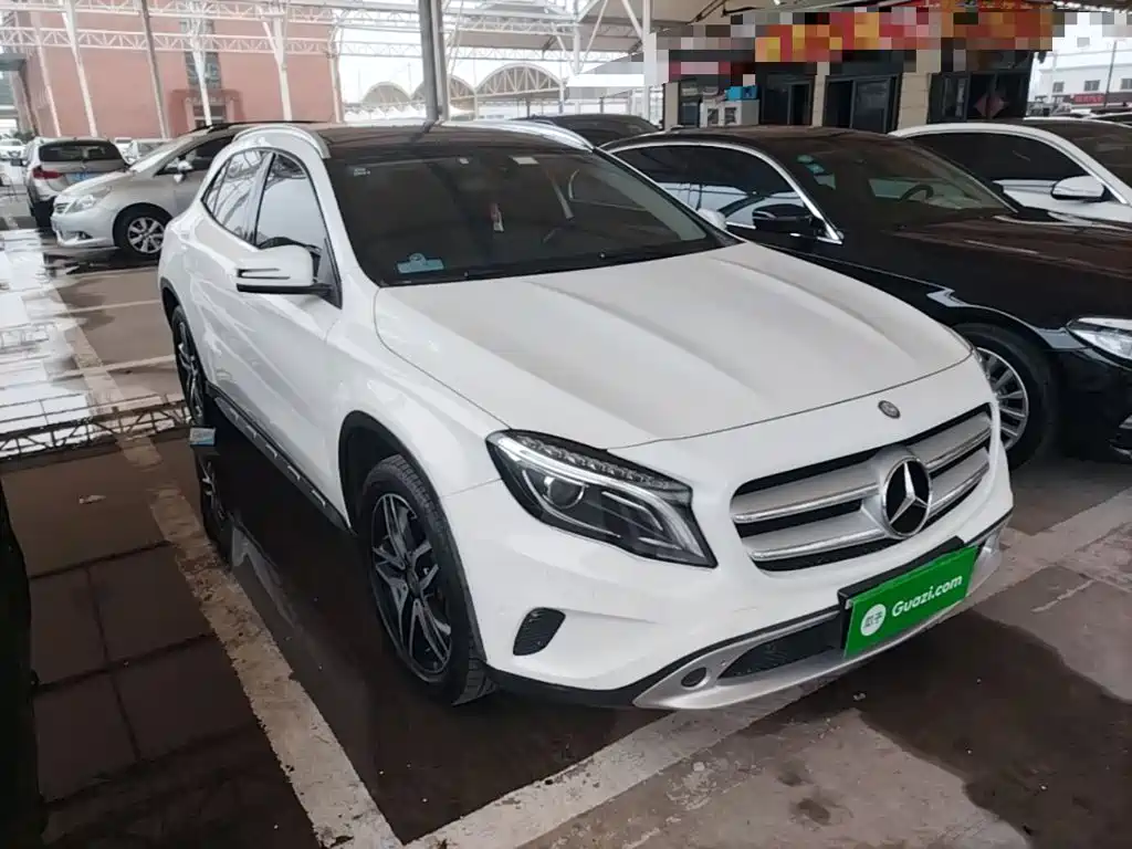 Mercedes-Benz GLA GLA 220 4 MATIC Fashion