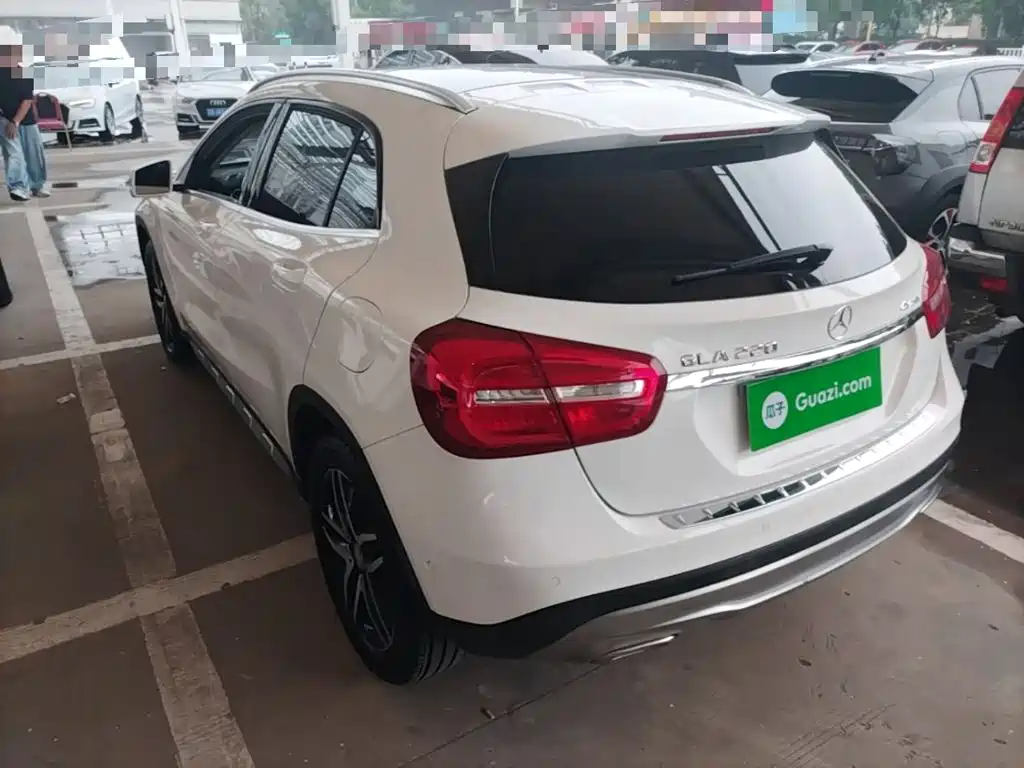 Mercedes-Benz GLA GLA 220 4 MATIC Fashion