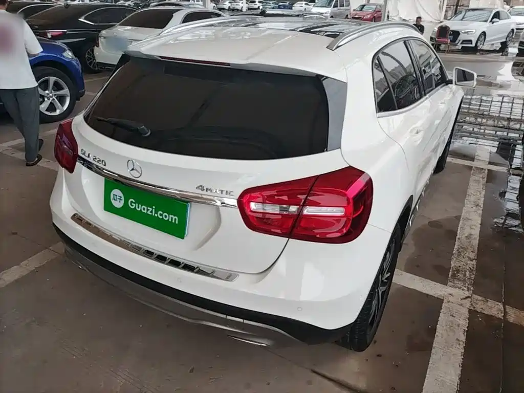 Mercedes-Benz GLA GLA 220 4 MATIC Fashion