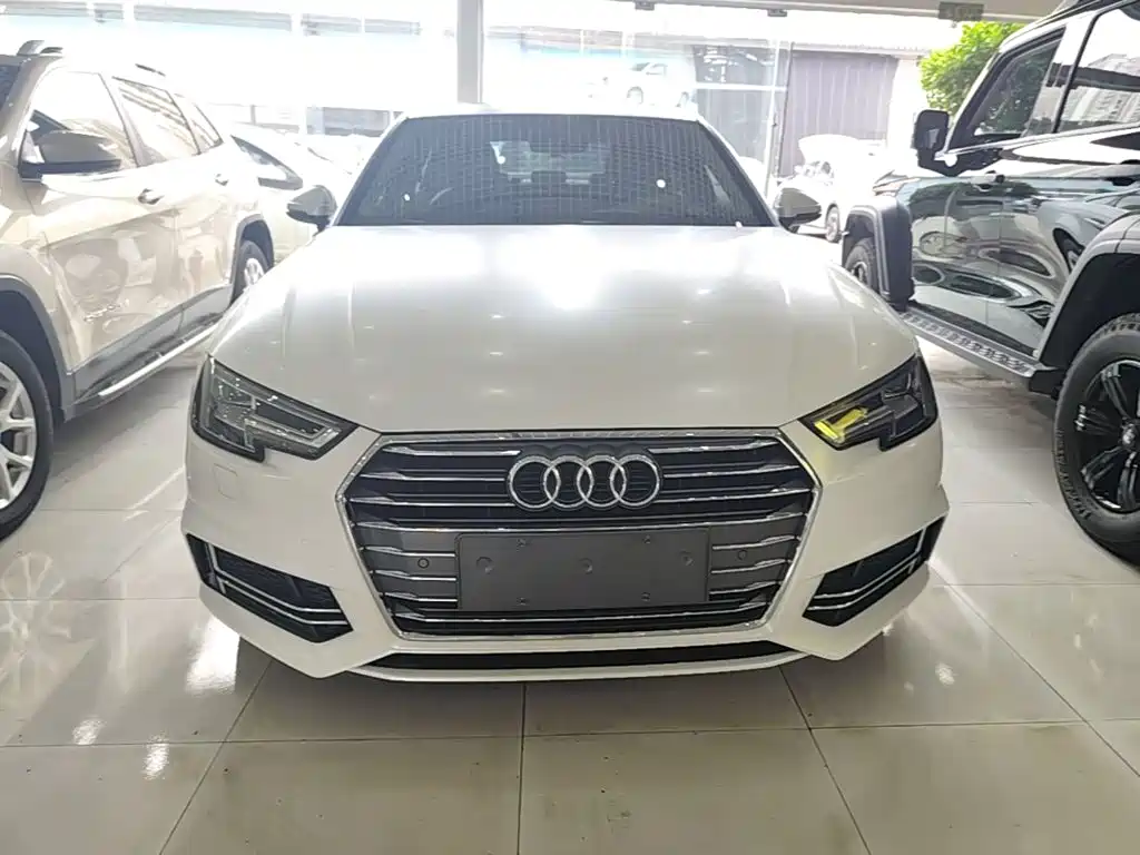 Audi A4 L 30 Anniversary 40 TFSI Fashion