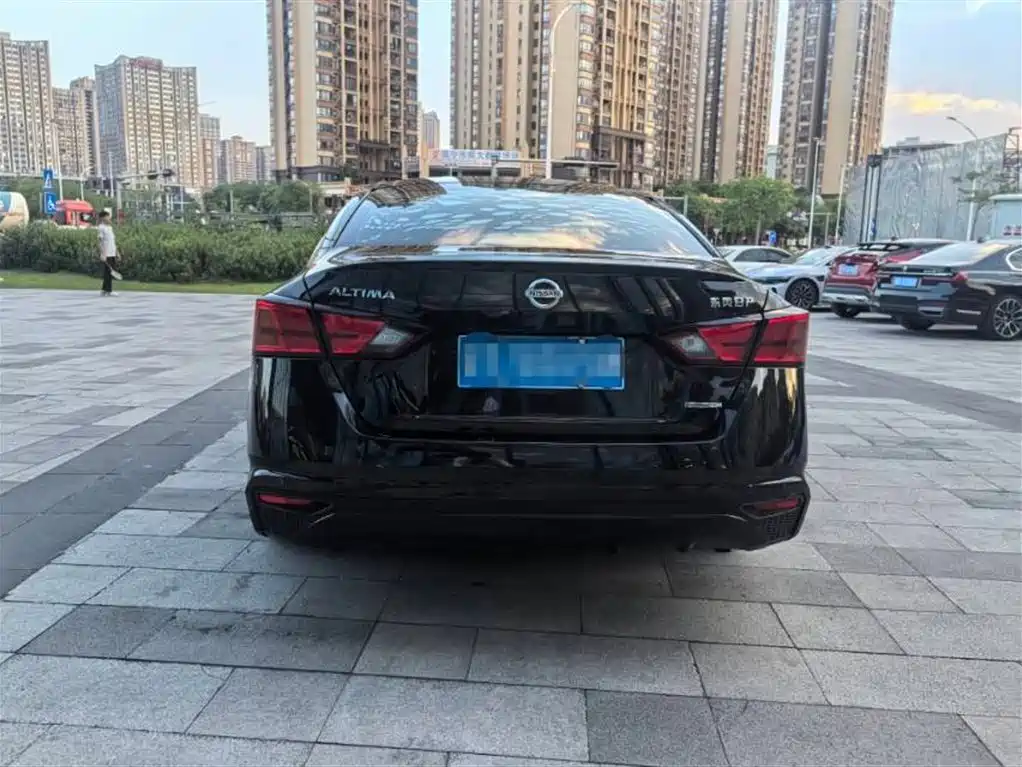 Teana 2.0 L XL Comfort
