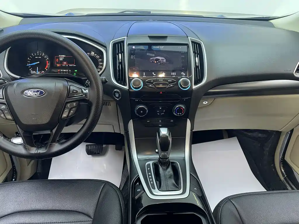 Edge EcoBoost 245 2 WD Elite Sharp 5-seat CN-V