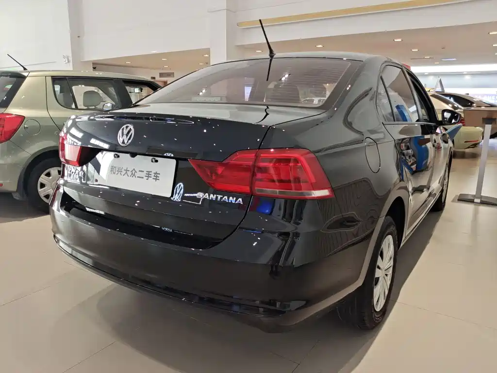 Santana 1.5 L Manual Style