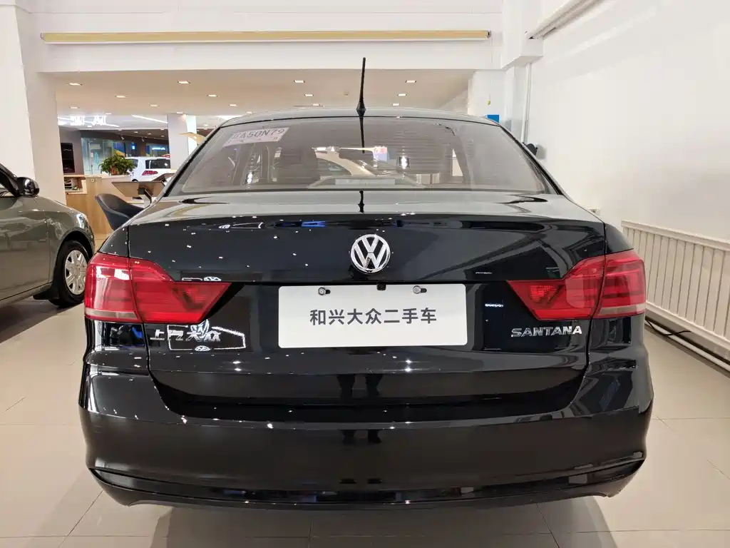 Santana 1.5 L Manual Style