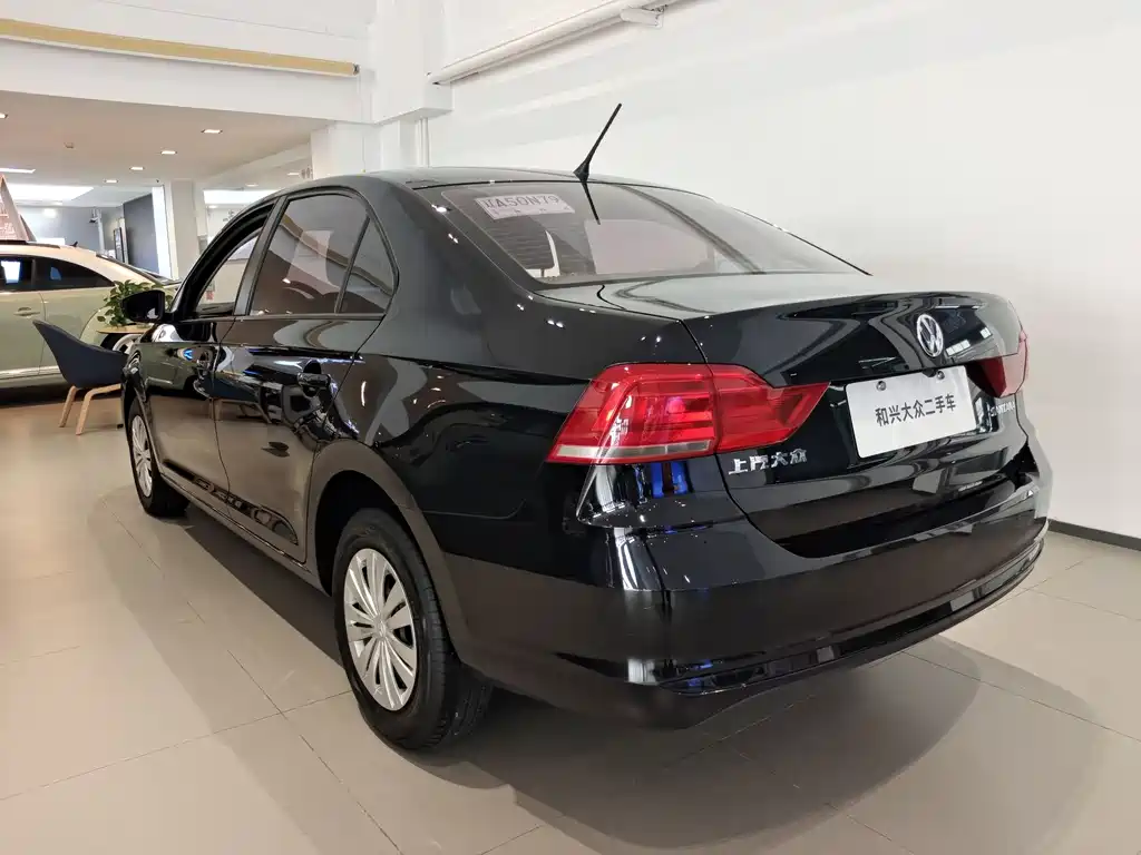 Santana 1.5 L Manual Style