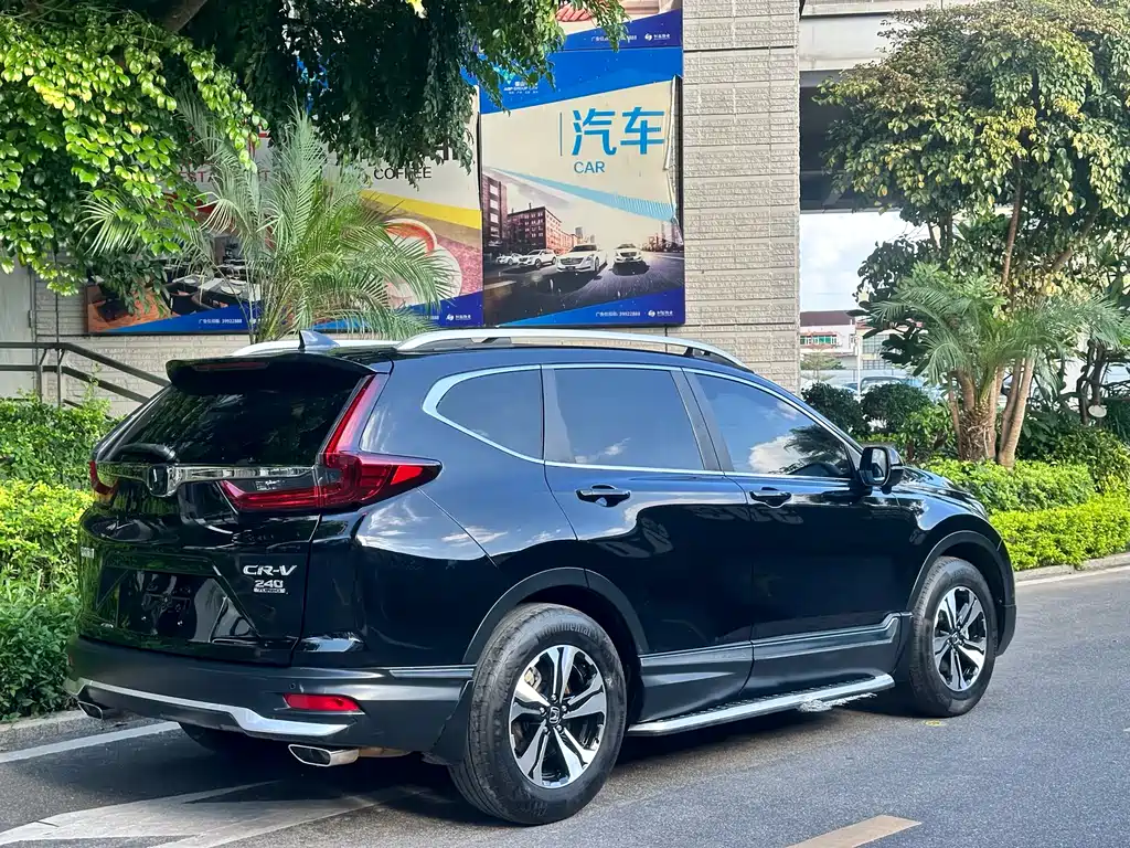 Honda CR-V 240 TURBO CVT 2 WD Style