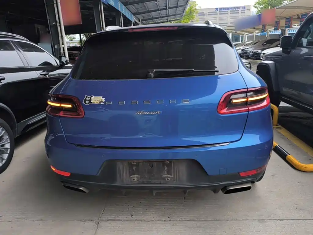 Macan Macan 2.0 T