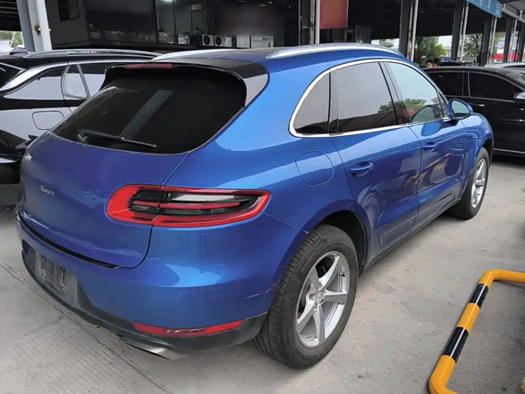 Macan Macan 2.0 T