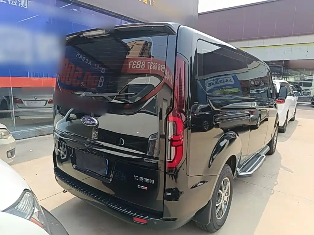 Transit 全顺 2023款 2.0 T柴油自动商旅型中轴低顶7/8/9座