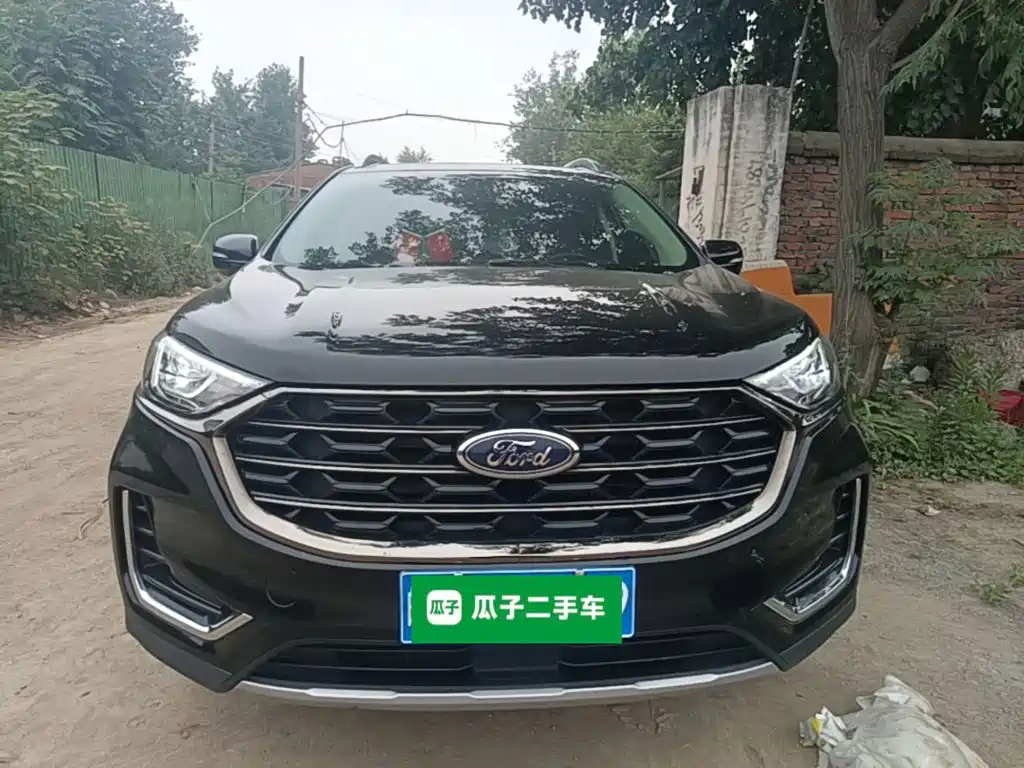 Edge PLUS EcoBoost 245 2 WD Platinum Sharp 5-seat