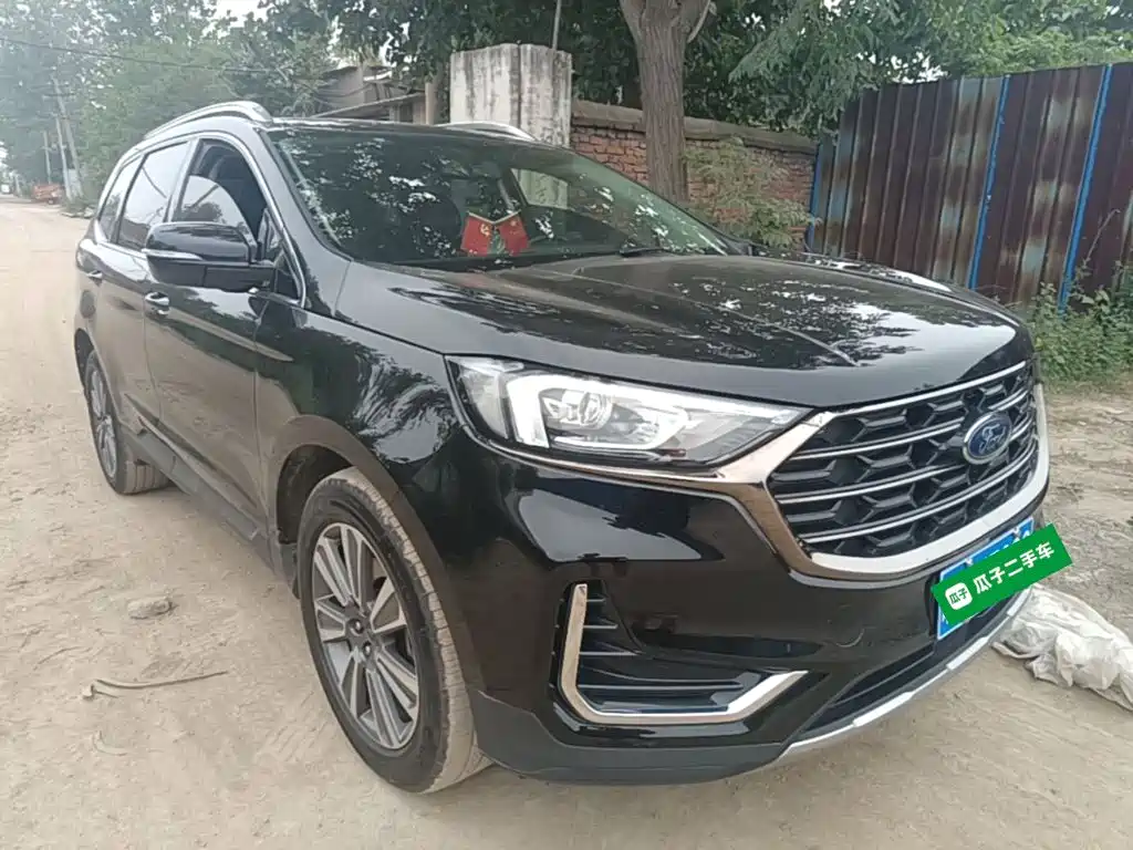 Edge PLUS EcoBoost 245 2 WD Platinum Sharp 5-seat