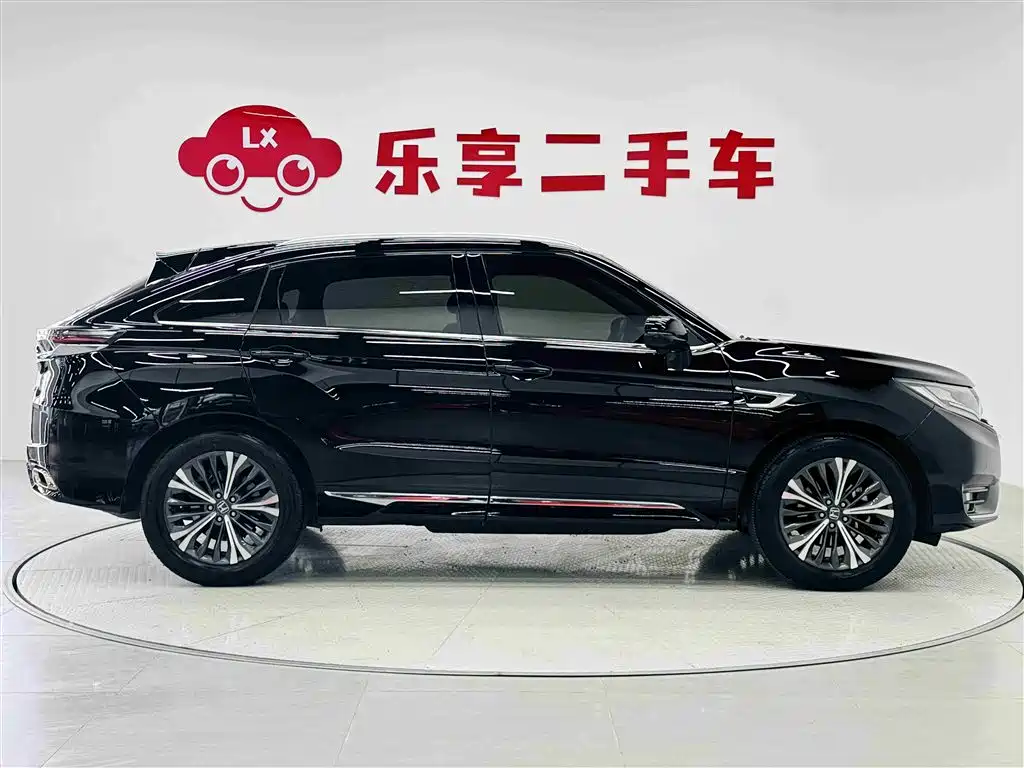 Honda UR-V 370 TURBO 2 WD Graceful