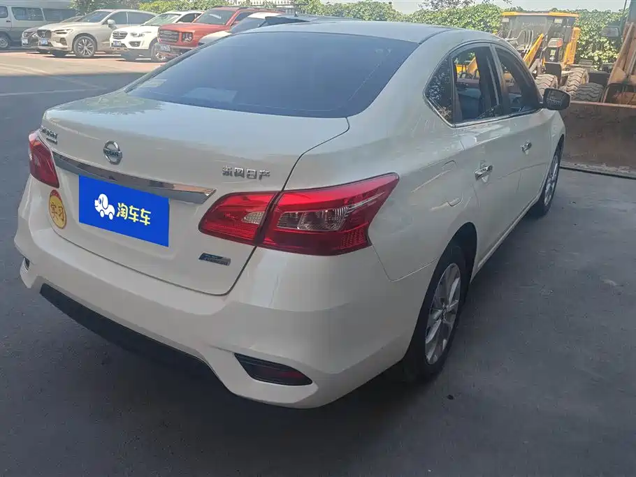 Sylphy Classic 1.6 XE CVT Comfort