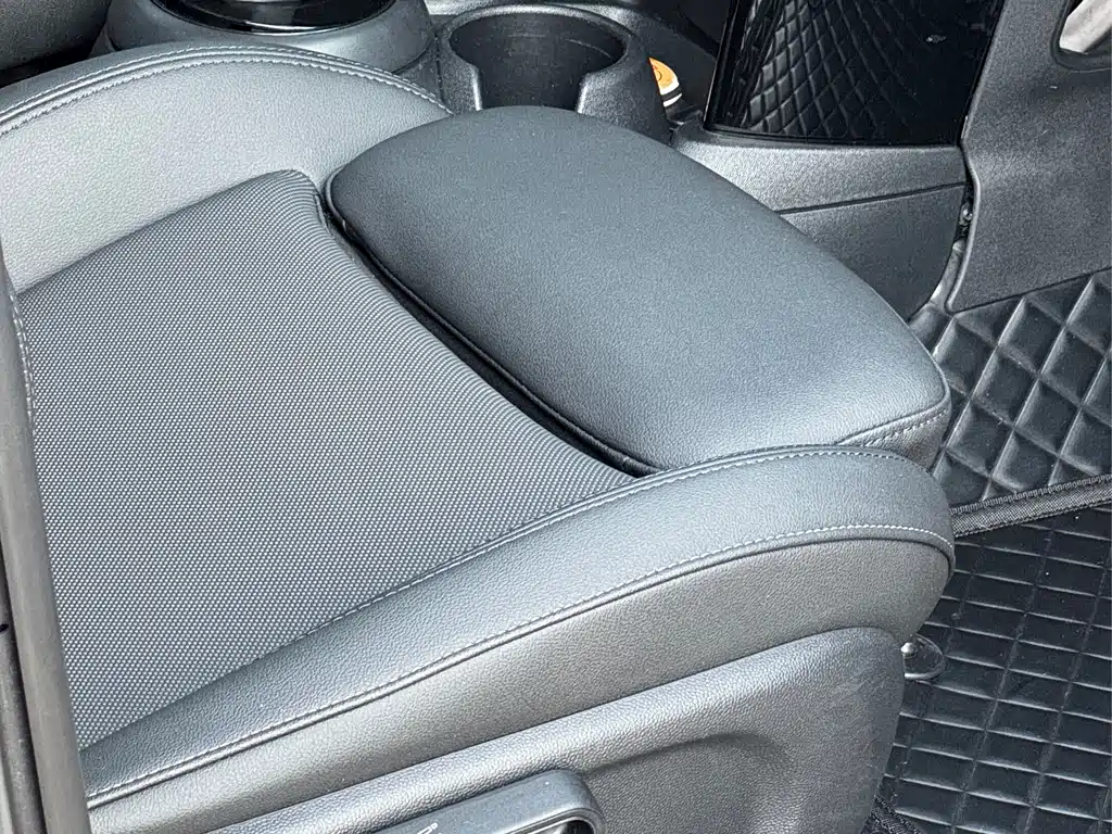 MINI Facelift 1.5 T COOPER Artist 5-door