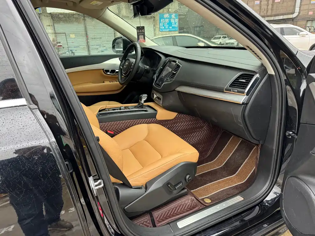 Volvo XC90 T6 Smart Ease 7-seat