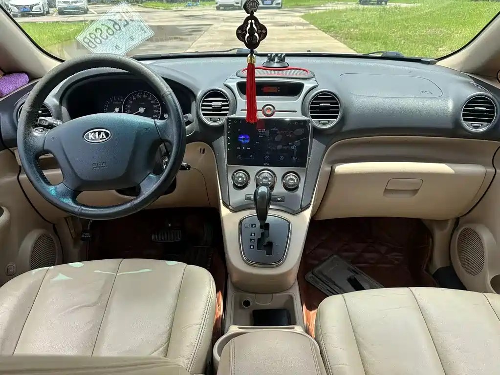 Carens 佳乐 2011款 2.0 L 7座自动标准版