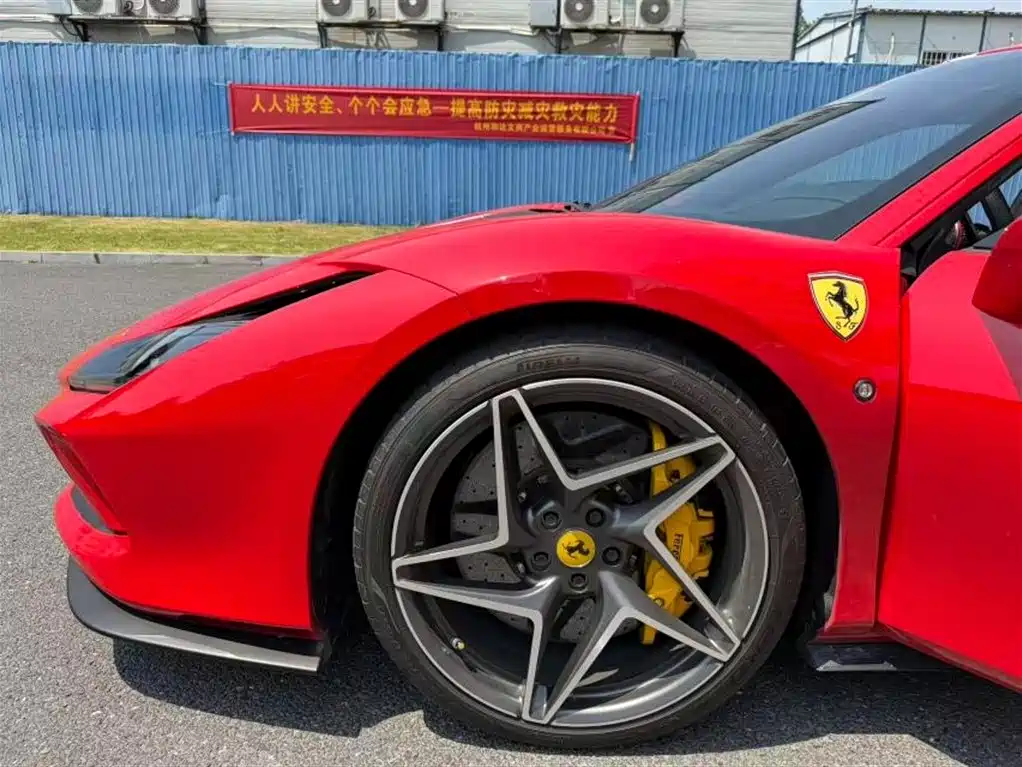 Ferrari F8 Tributo 3.9 T V8