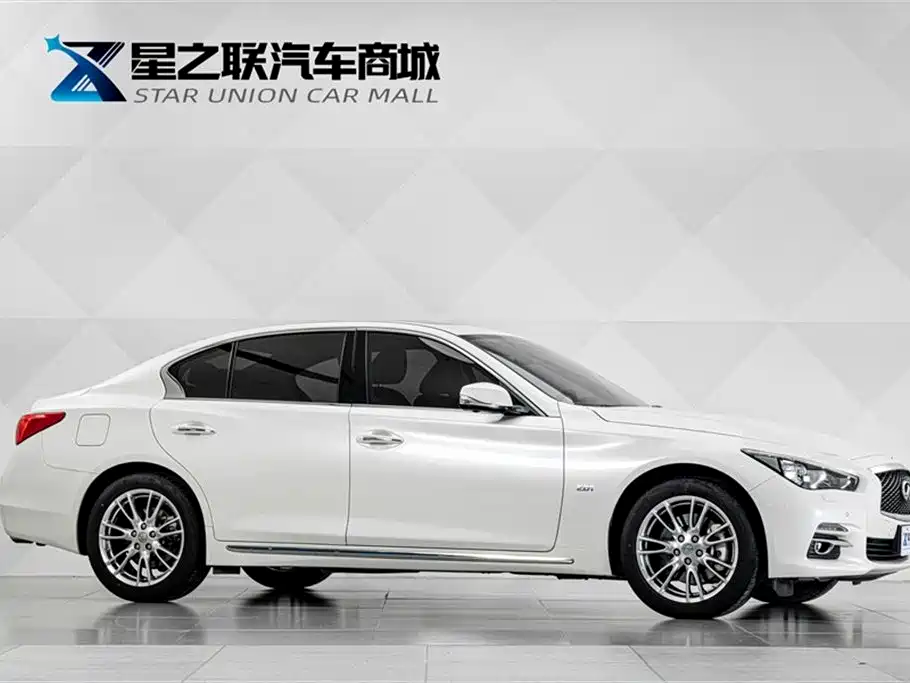 Infiniti Q50 L 2.0 T Joy