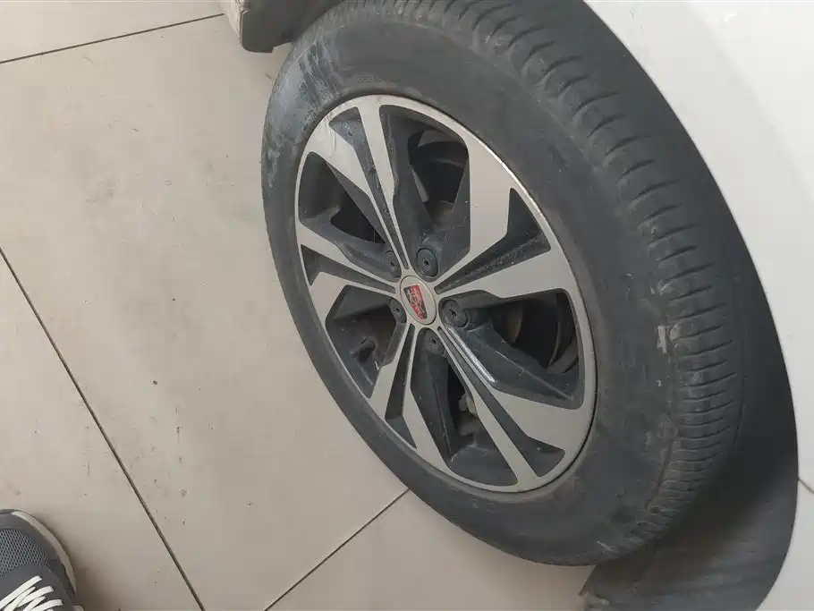 Roewe 360 1.5 L Manual Luxury