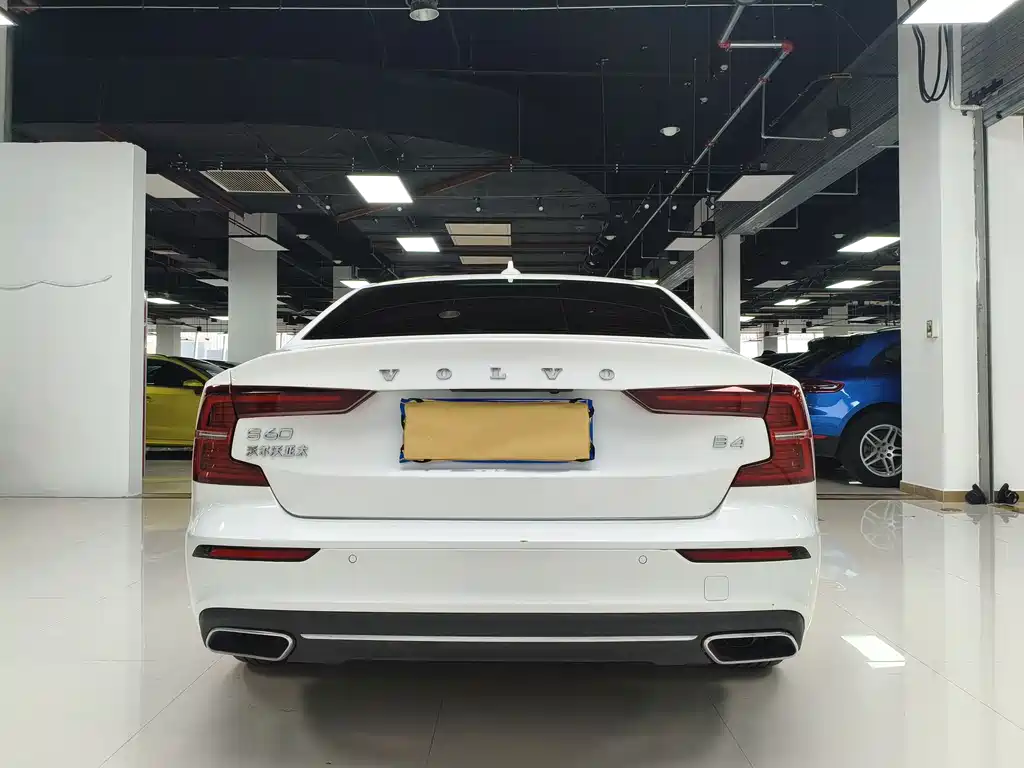 Volvo S60 B4 Smart Ease Luxury