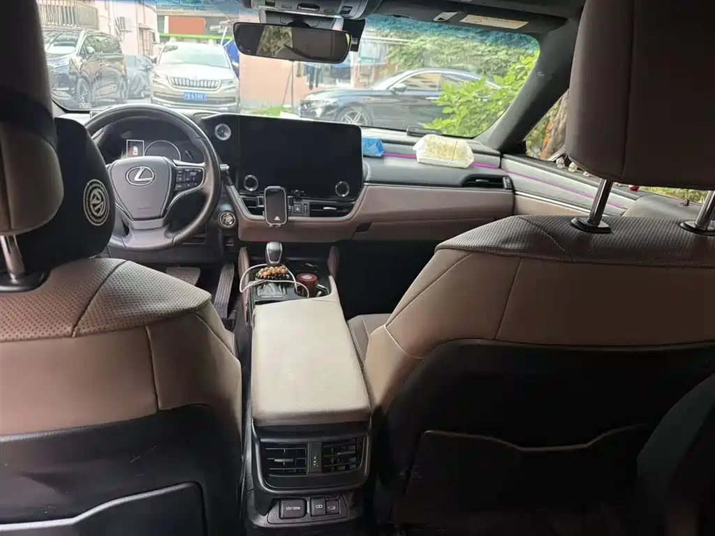 Lexus ES 200 Premium Enjoyment