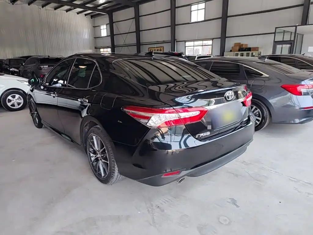 Camry 2.5 G Luxury