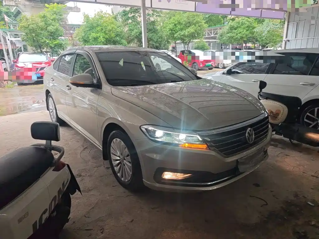 Lavida 1.5 L Auto Vision CN-VI
