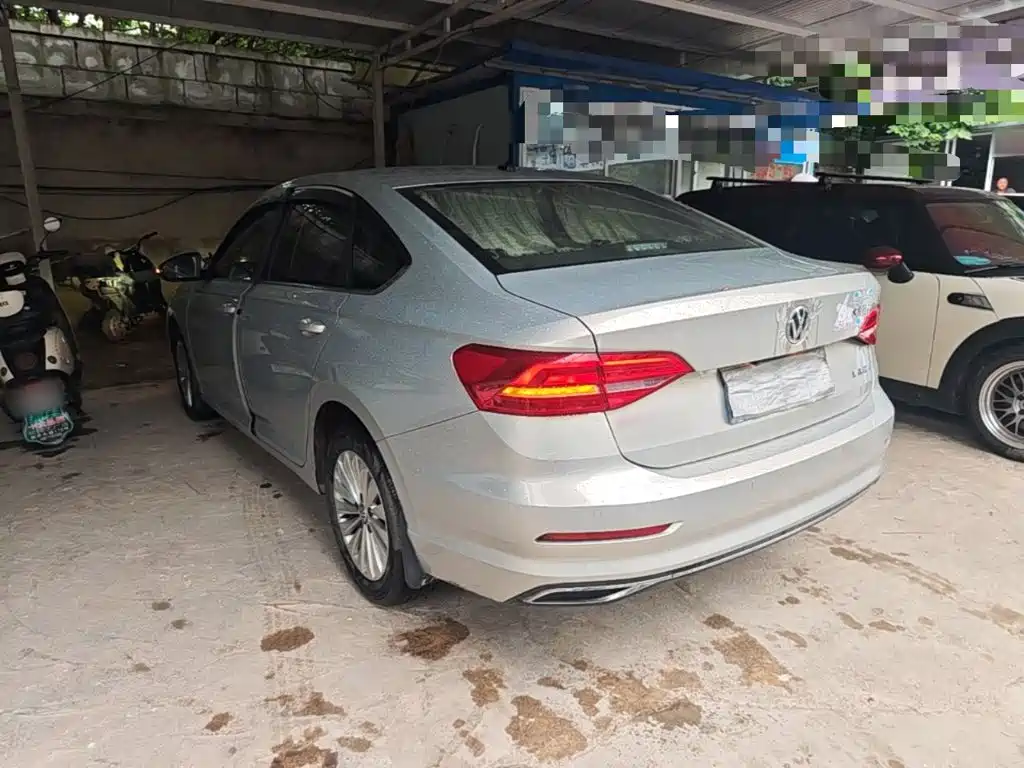 Lavida 1.5 L Auto Vision CN-VI