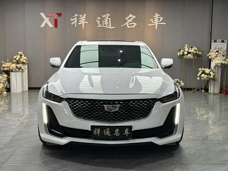 Cadillac CT5 28 T Fashion
