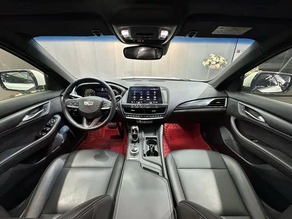 Cadillac CT5 28 T Fashion