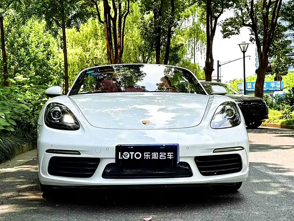 Porsche 718 Boxster 2.0 T