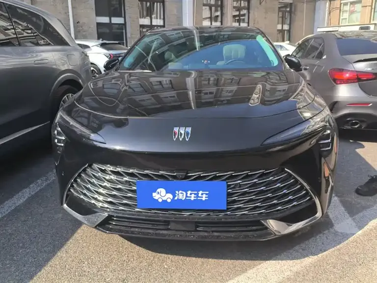 Buick LaCrosse Avenir
