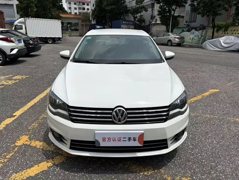 Volkswagen Bora Quality Value 1.6 L Auto Fashion