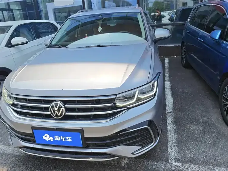 Volkswagen Tiguan L 330 TSI Auto 2 WD R-Line Flagship