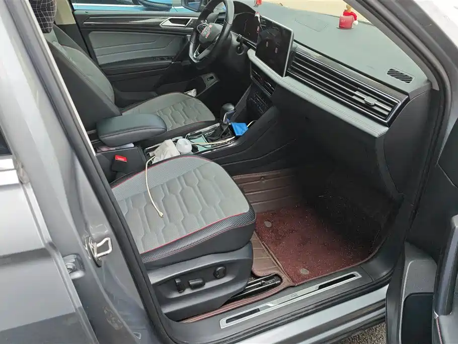 Tiguan L 330 TSI Auto 2 WD R-Line Flagship