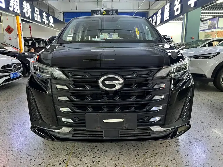 GAC Trumpchi M6 270 T DCT Luxury (7-seat)
