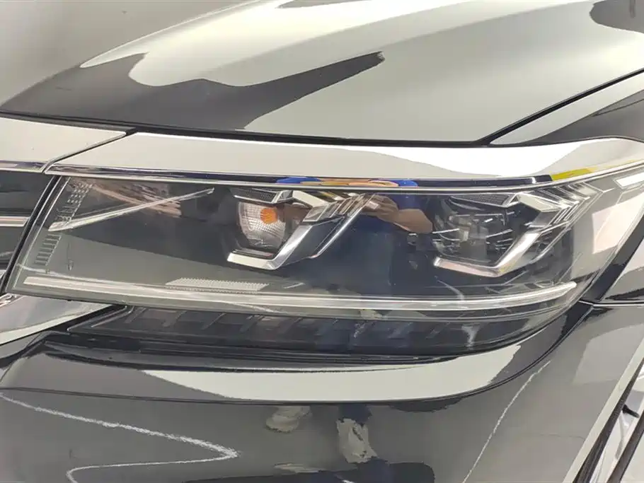 Passat Facelift 280 TSI Business CN-VI