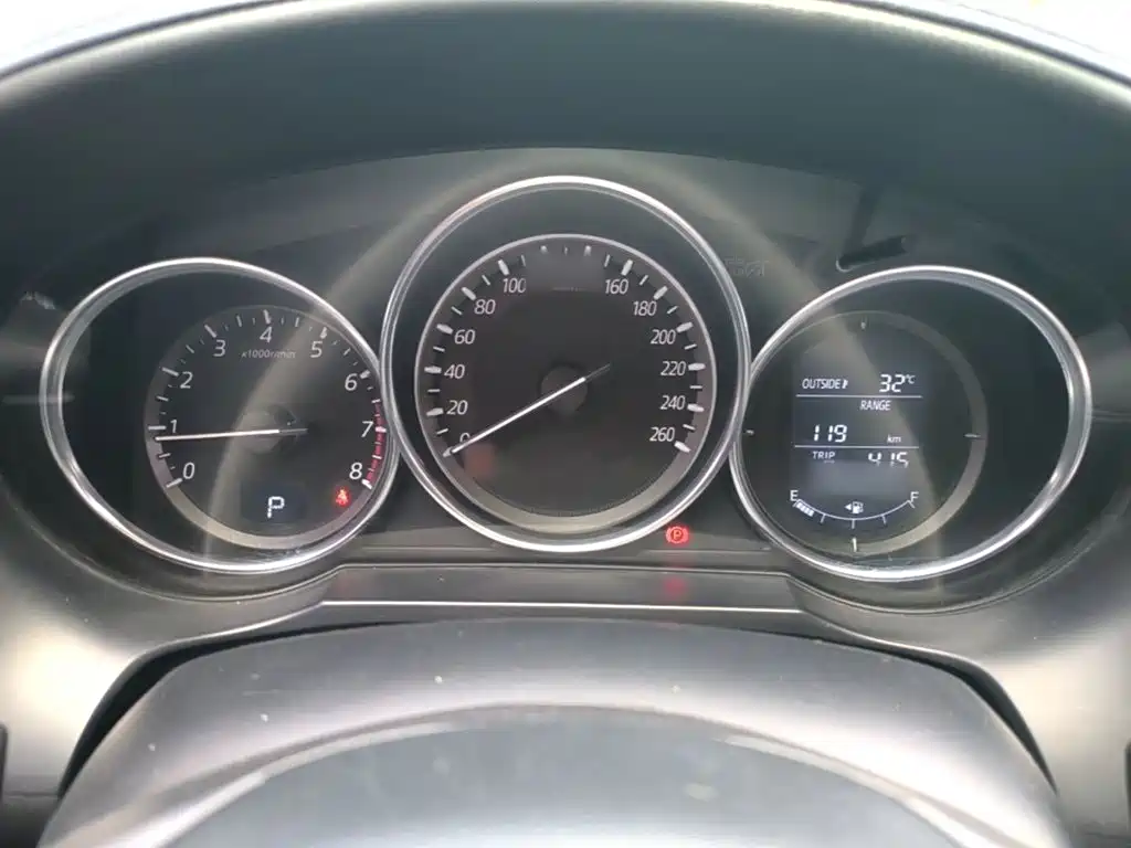 Atenza 2.0 L Blue Sky Luxury