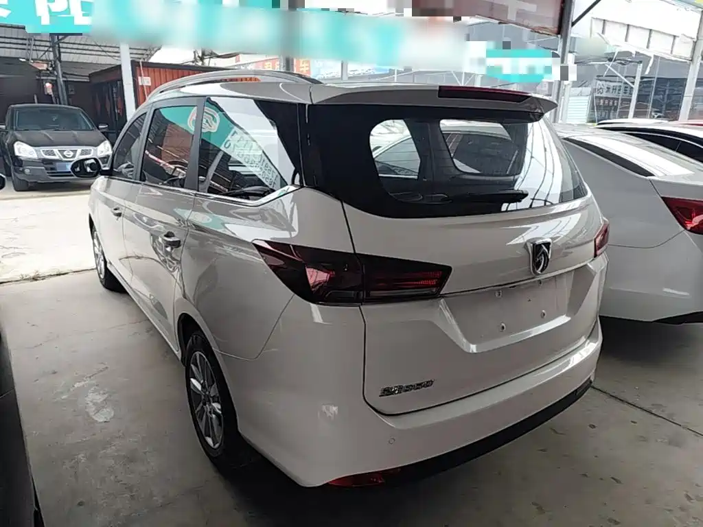 Baojun 360 1.5 L Auto Elite CN-VI