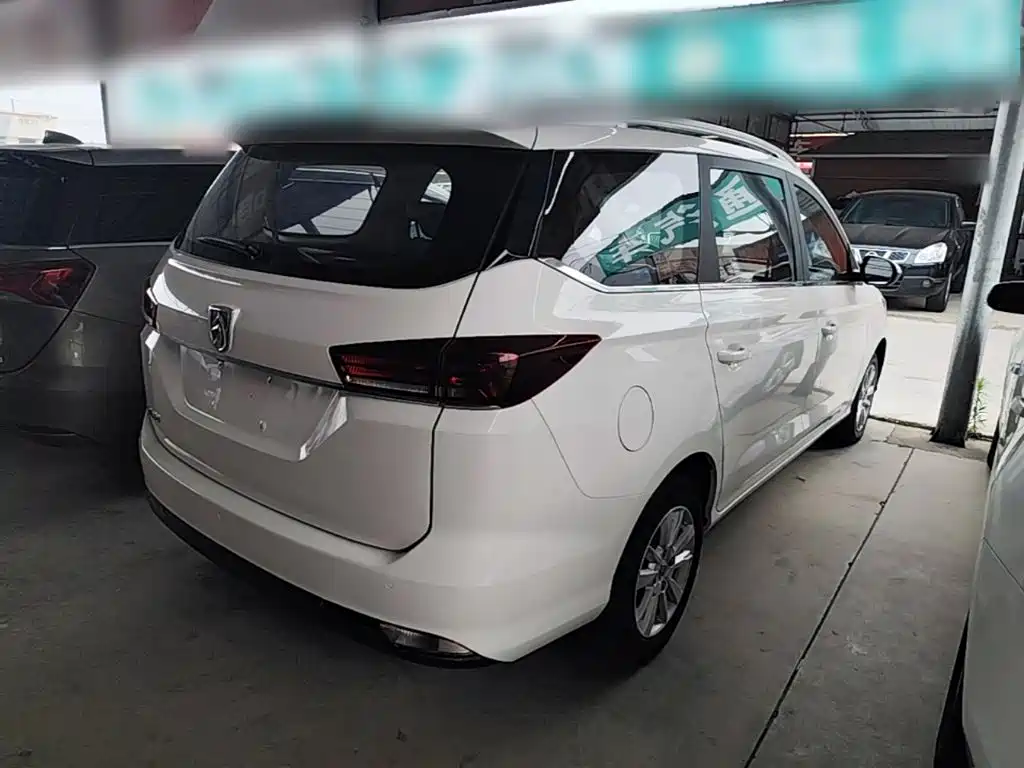 Baojun 360 1.5 L Auto Elite CN-VI