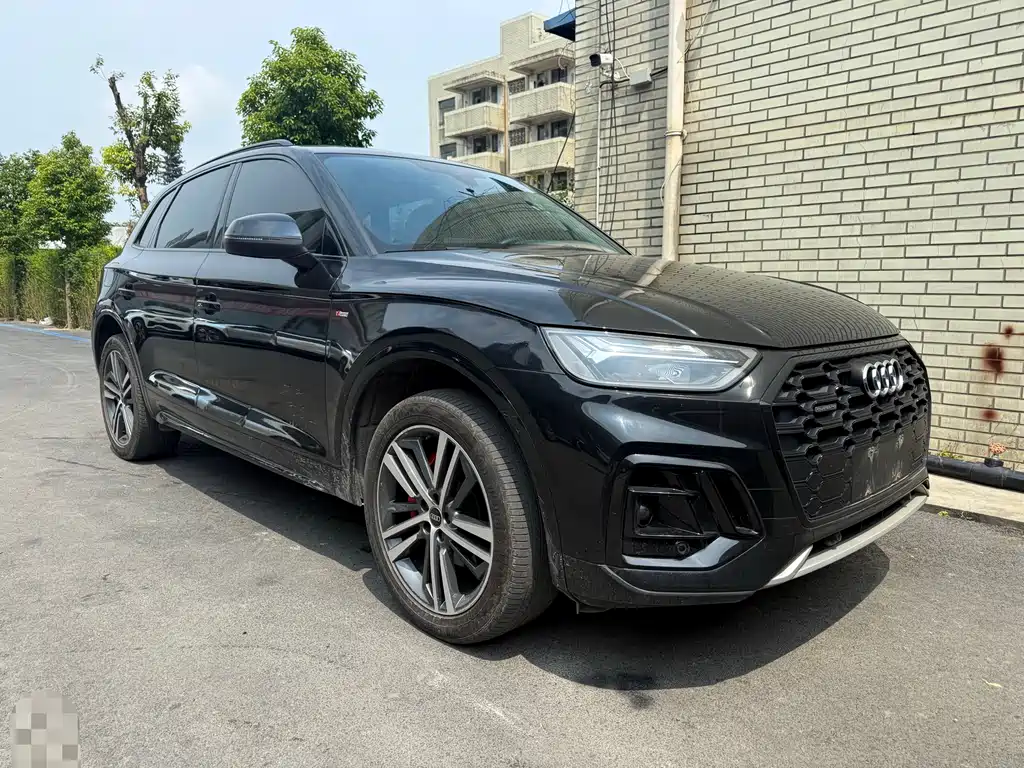 Audi Q5 L 40 T Luxury Dynamic
