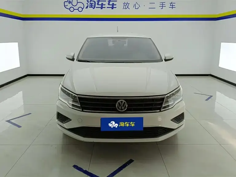 Volkswagen Jetta Dream 1.4 L Manual Fashion