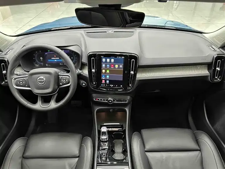 Volvo XC40 沃尔沃XC40 2023款 B4 四驱智远豪华版