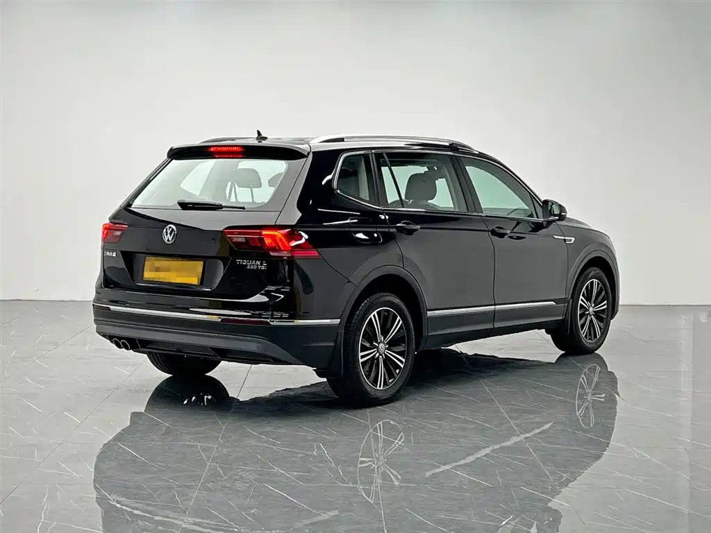 Tiguan L 330 TSI Auto 2 WD Panoramic Comfort CN-VI